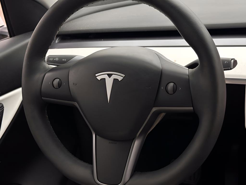Used 2021 Tesla Model Y Long Range AWD/4WD image 12