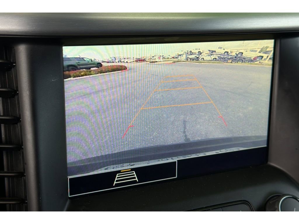 Used 2021 GMC Acadia SLE w/ Driver Convenience Package FWD image 23