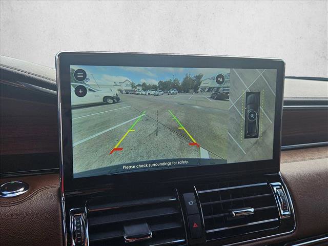 Used 2024 Lincoln Navigator Reserve image 24