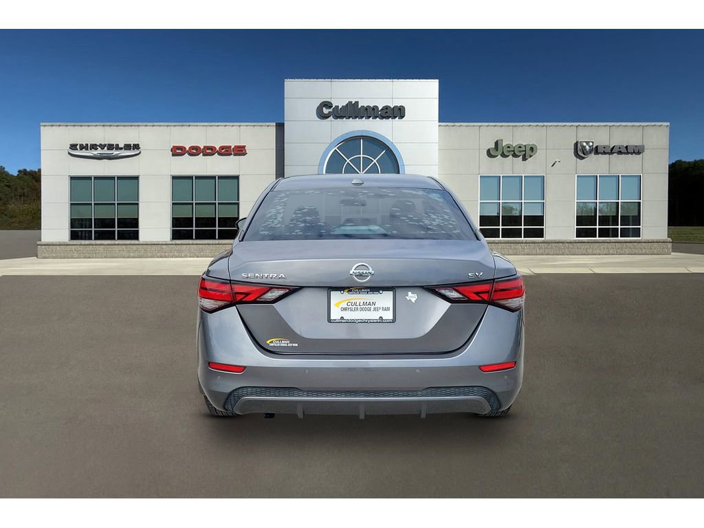 Used 2020 Nissan Sentra SV image 4