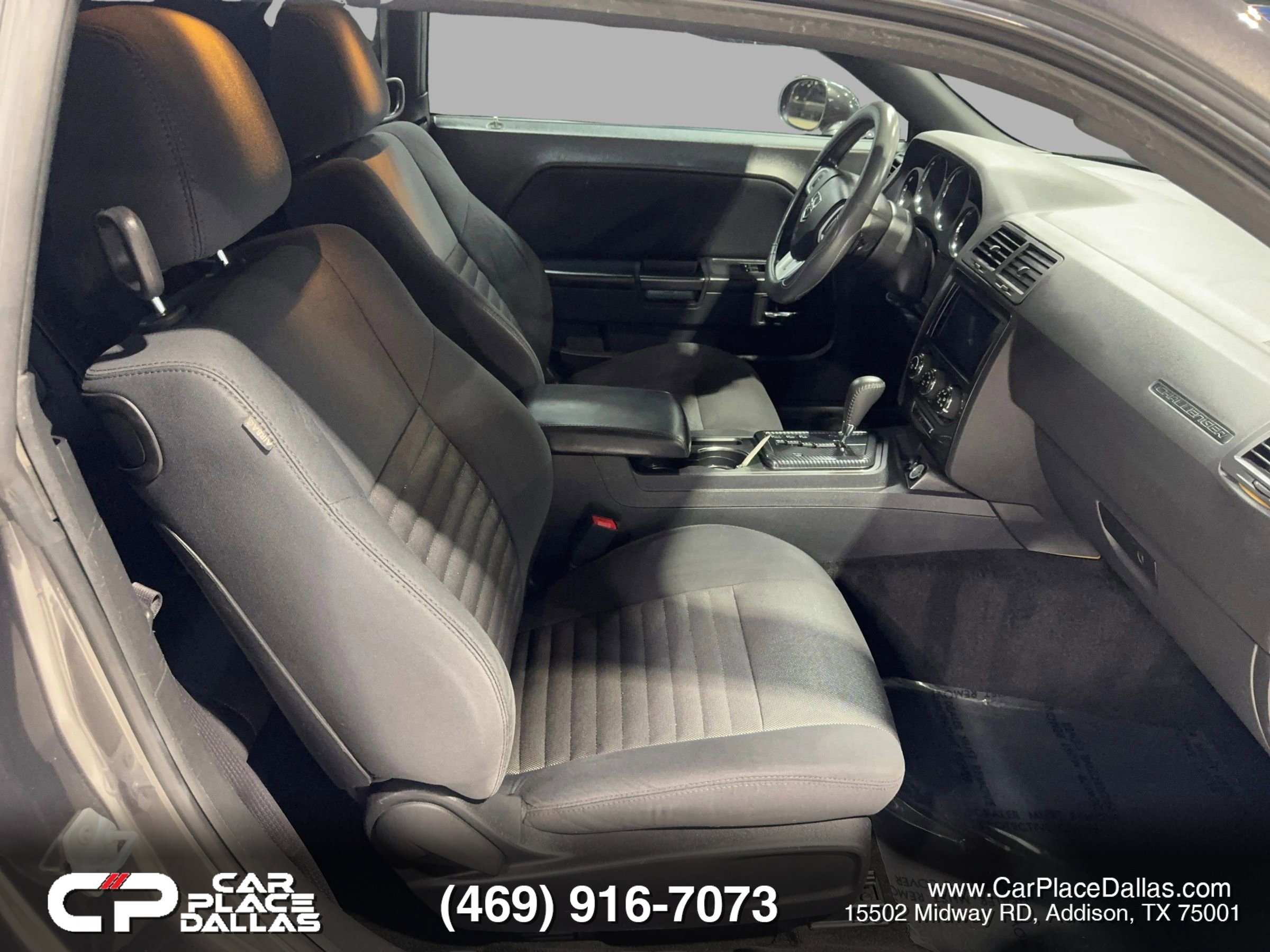 Used 2014 Dodge Challenger SXT RWD image 22