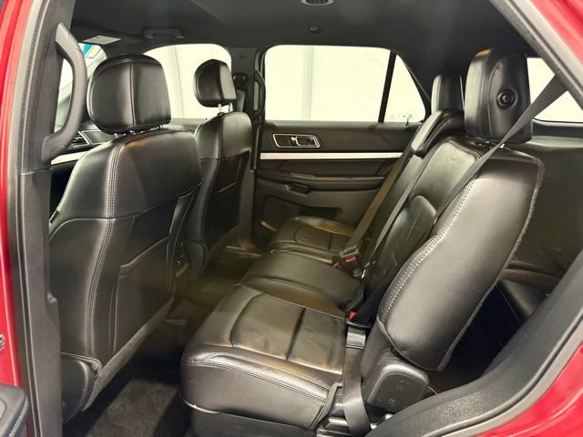 Used 2017 Ford Explorer XLT w/ Equipment Group 202A image 19