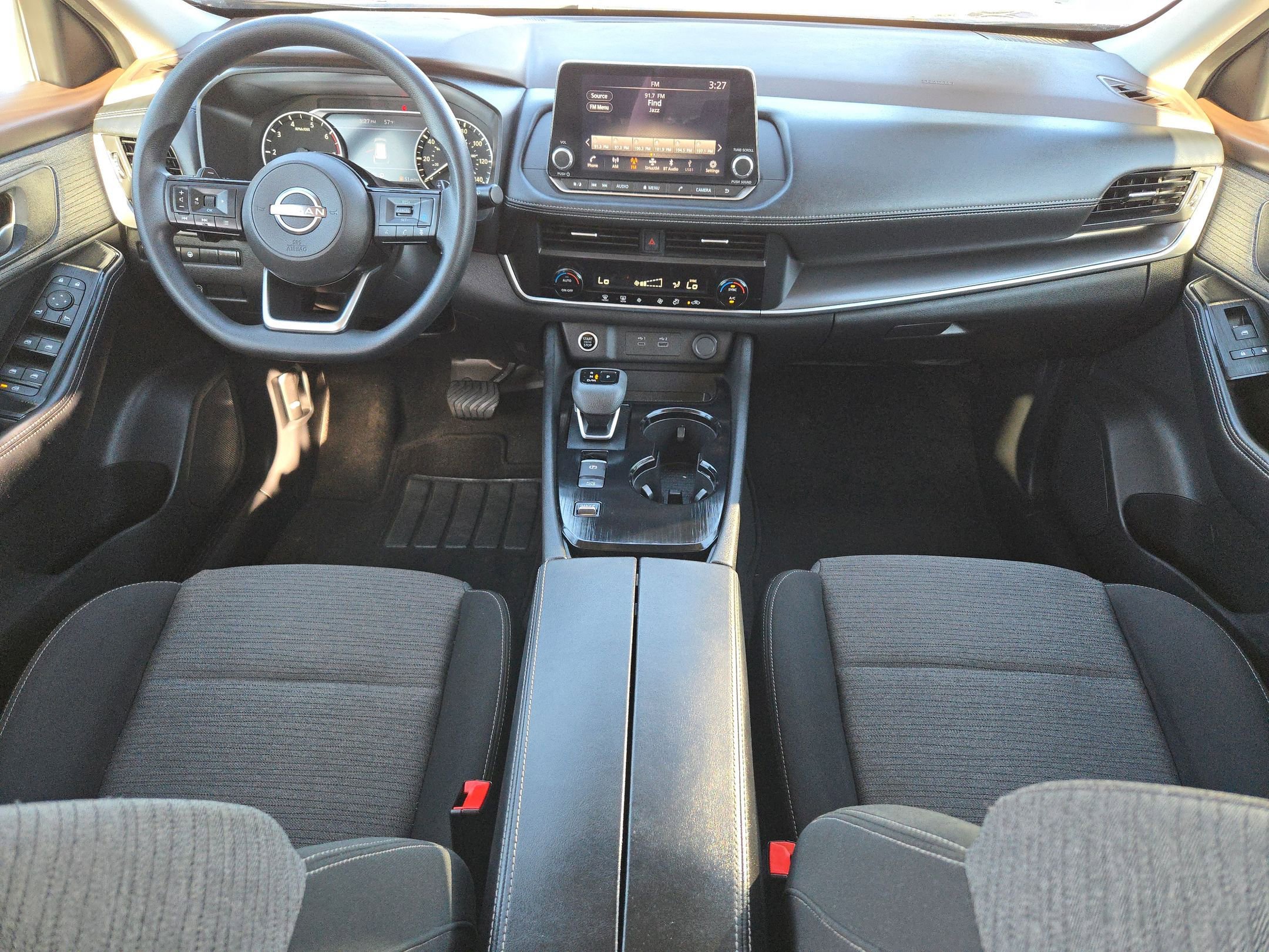 Used 2023 Nissan Rogue SV image 15