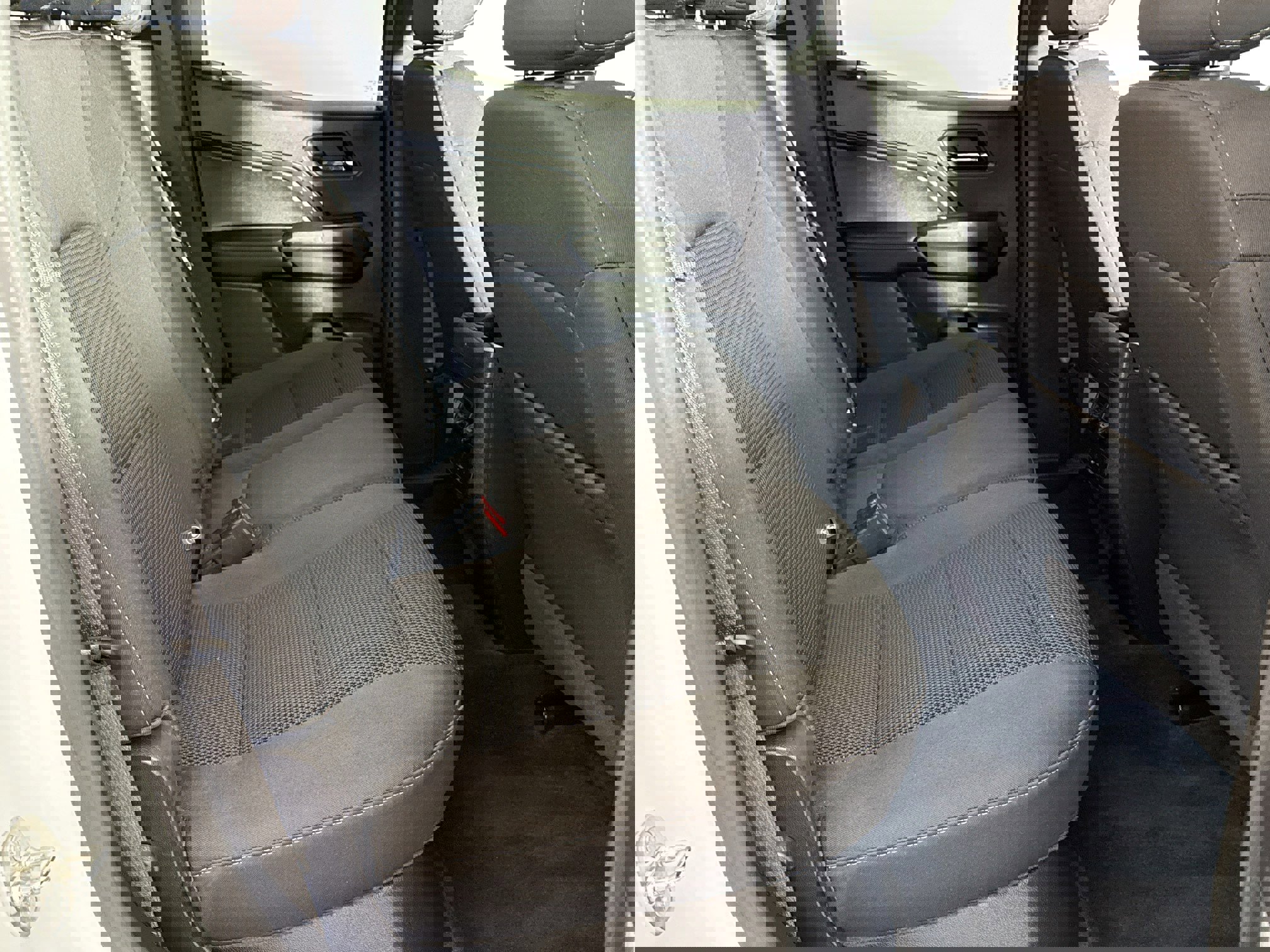 Used 2023 Chevrolet Colorado LT image 32