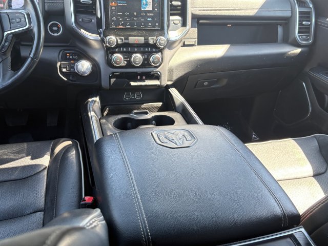Used 2024 RAM 1500 Laramie AWD/4WD image 17
