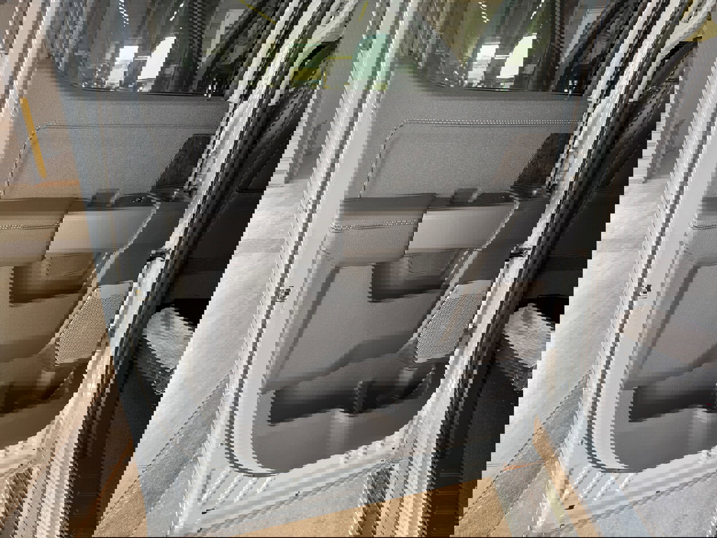 New 2026 Ford F250 Lariat w/ Chrome Package image 12