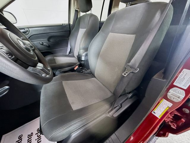 Used 2017 Jeep Compass Sport image 19