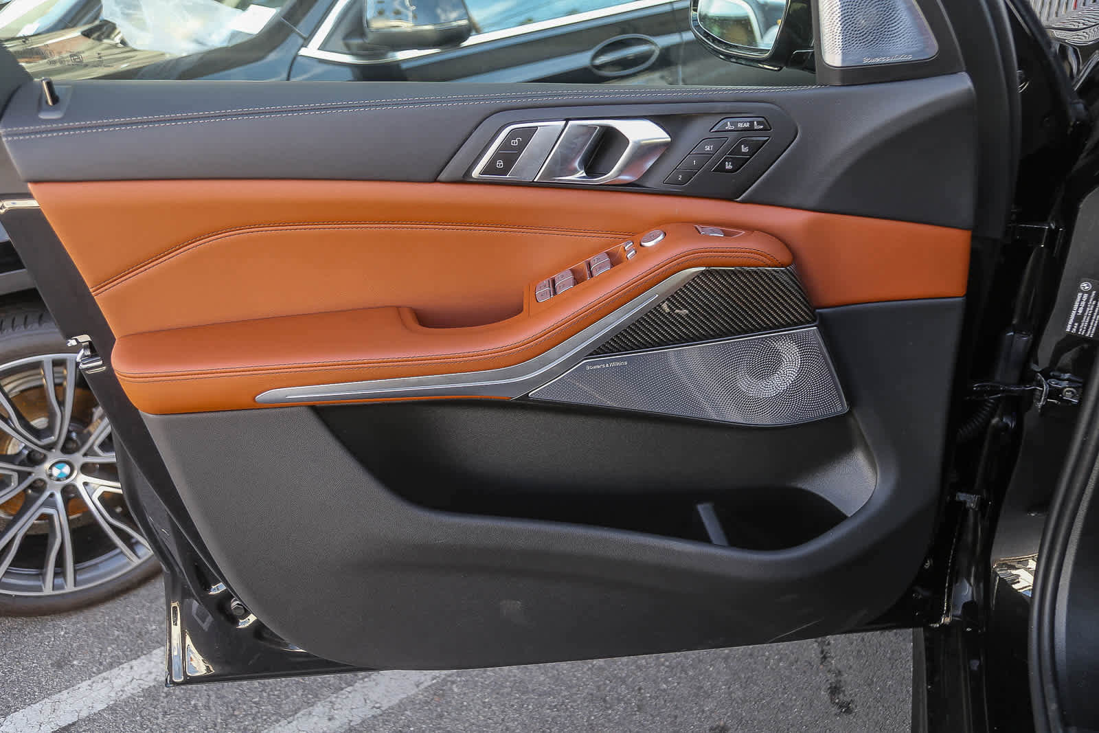 New 2026 BMW ALPINA XB7 image 19