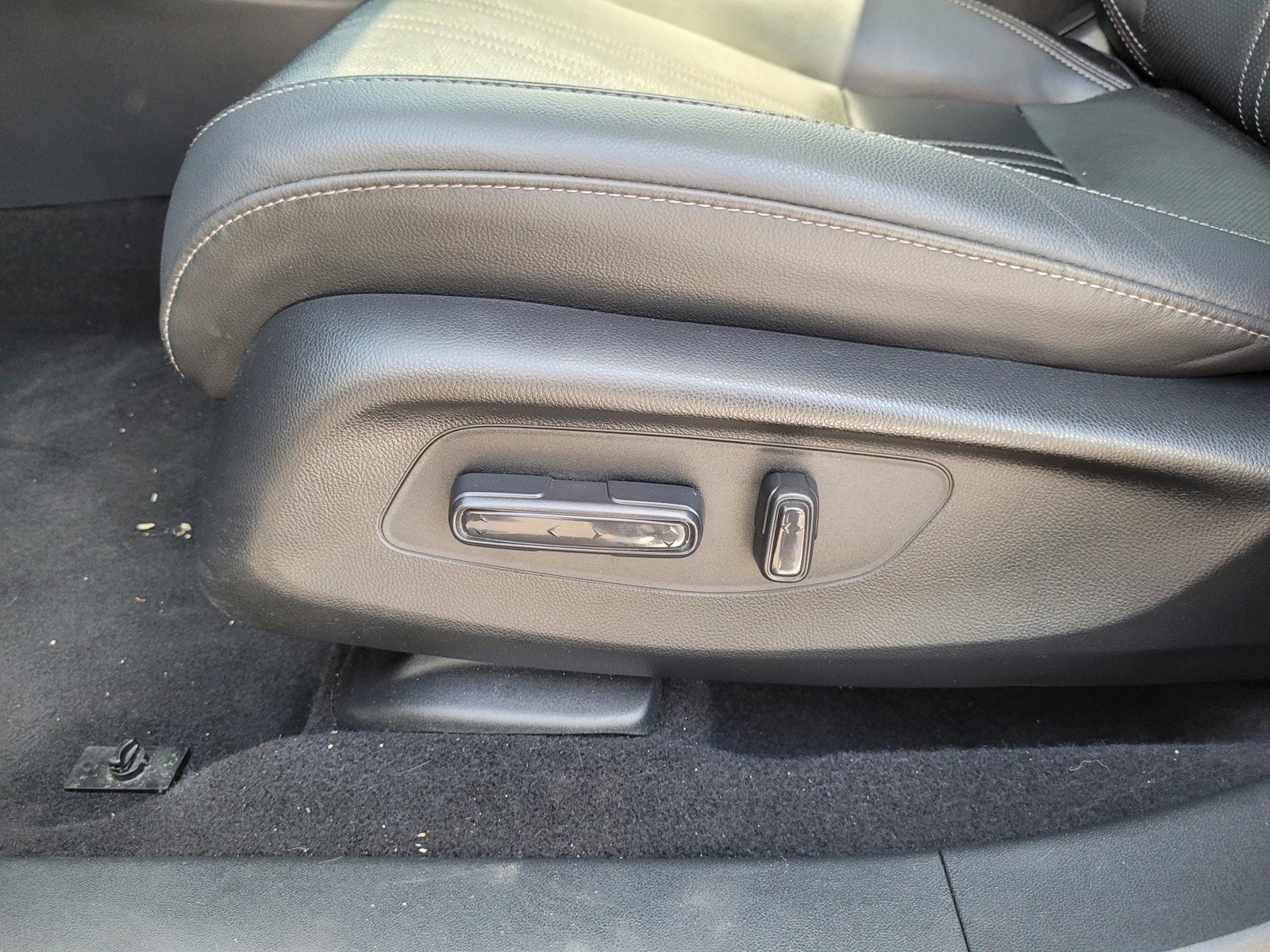 Used 2023 Honda HR-V EX-L image 12