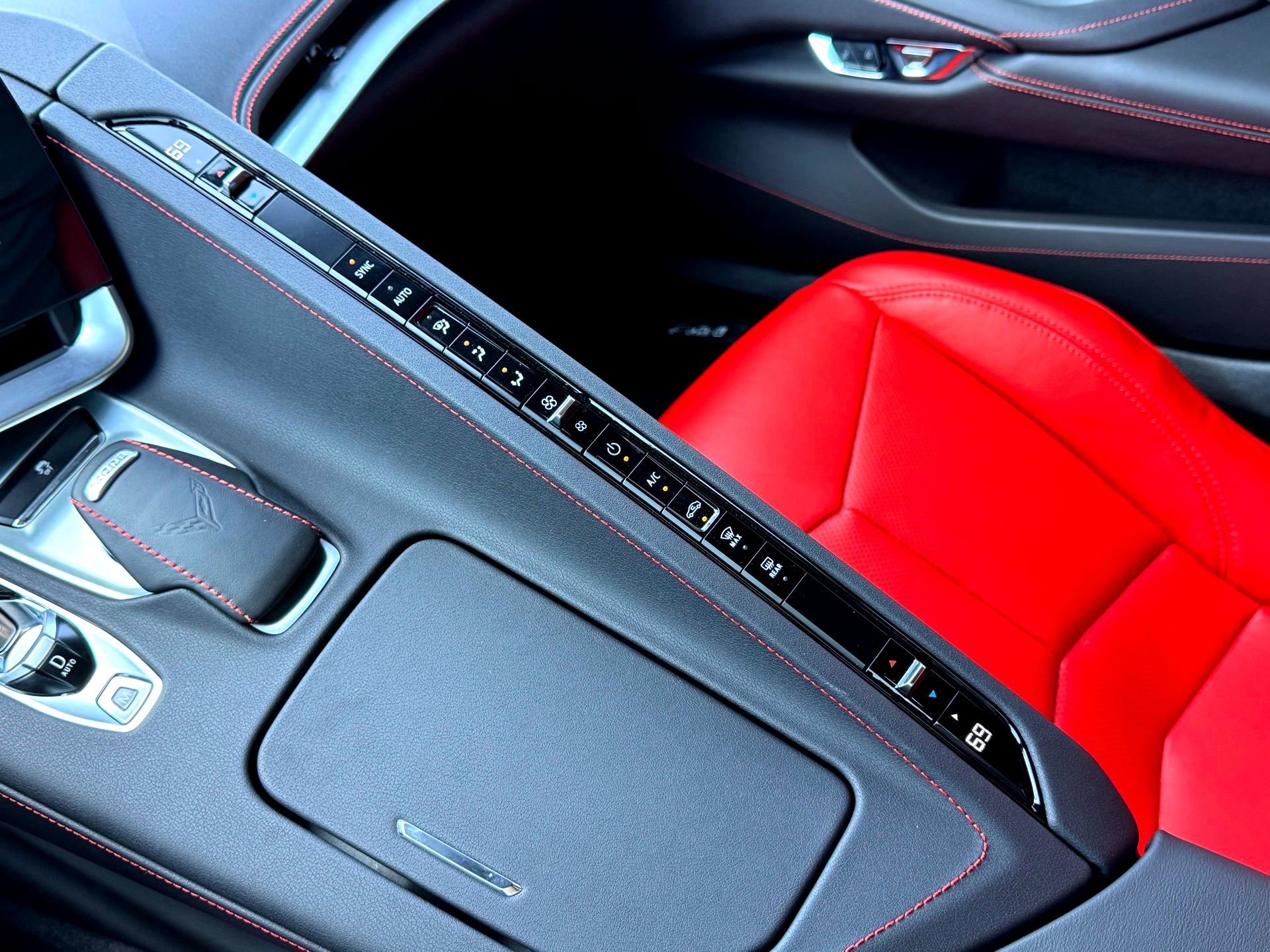 Used 2025 Chevrolet Corvette Z06 w/ Z07 Performance Package image 33