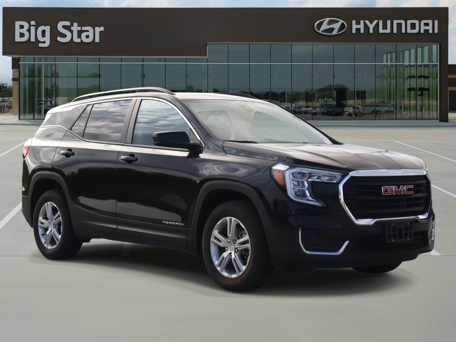 Used 2022 GMC Terrain SLE w/ Driver Convenience Package image 6