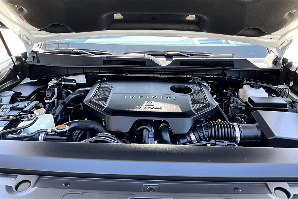 Used 2026 INFINITI QX80 4WD w/ Sport Exterior Package image 11