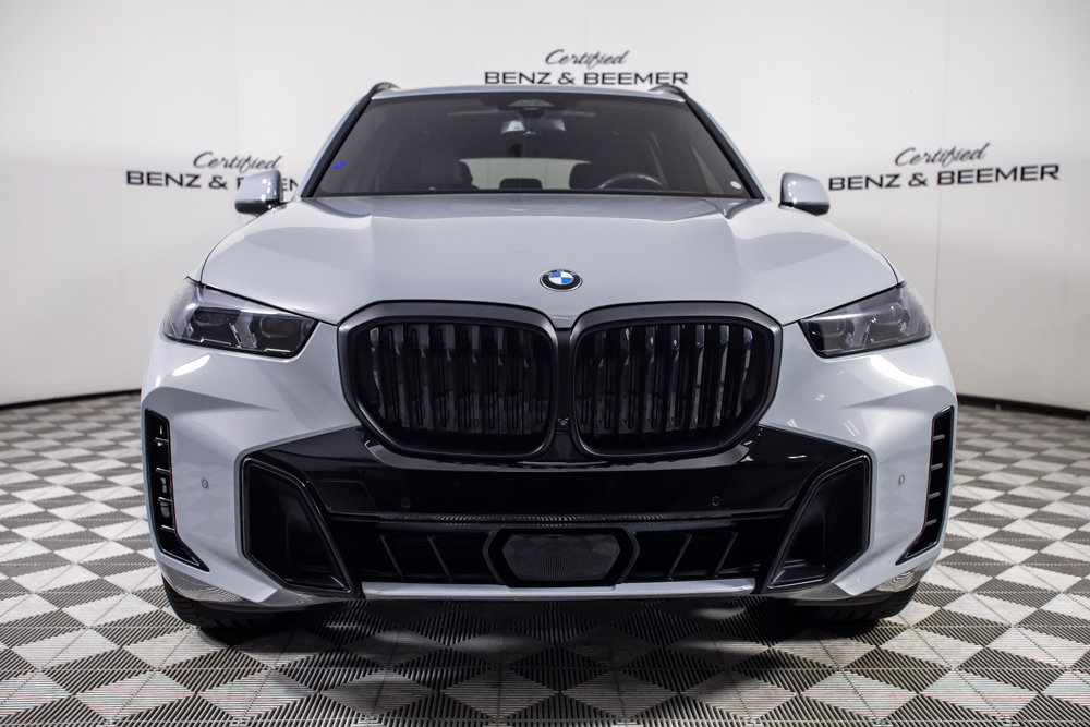 Used 2026 BMW X5 sDrive40i w/ M Sport Package RWD image 5
