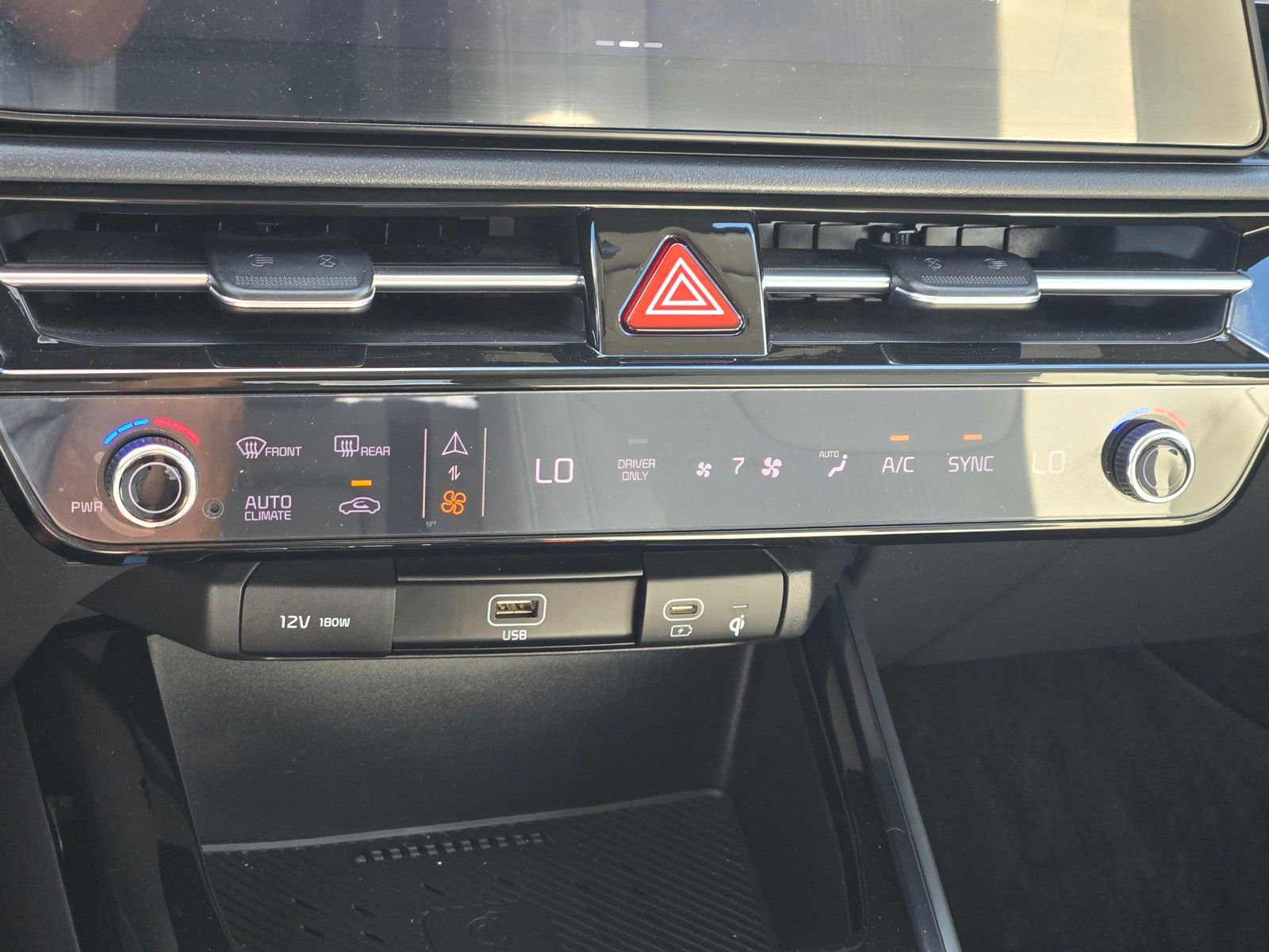 Used 2023 Kia Niro EX Touring FWD image 26
