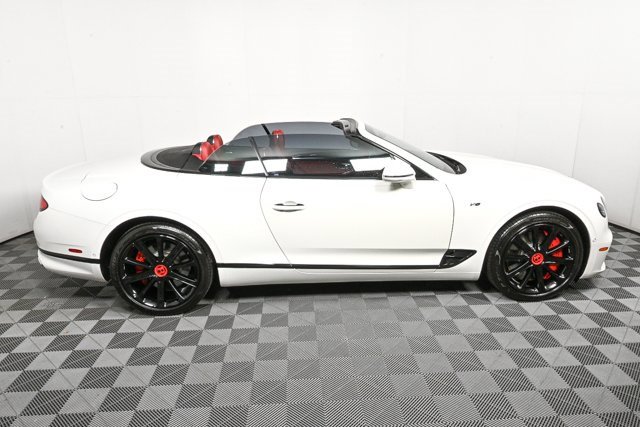 Used 2021 Bentley Continental GT image 2
