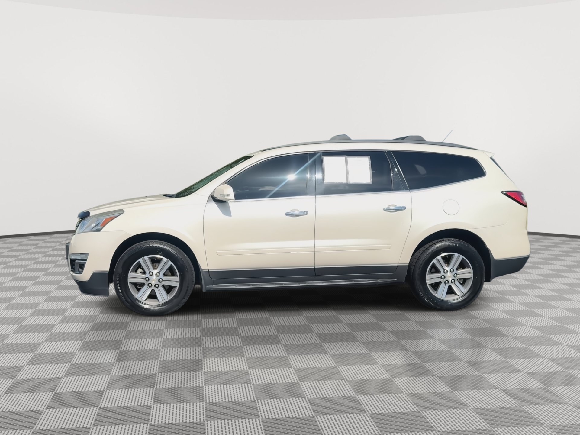 Used 2015 Chevrolet Traverse LT FWD image 5
