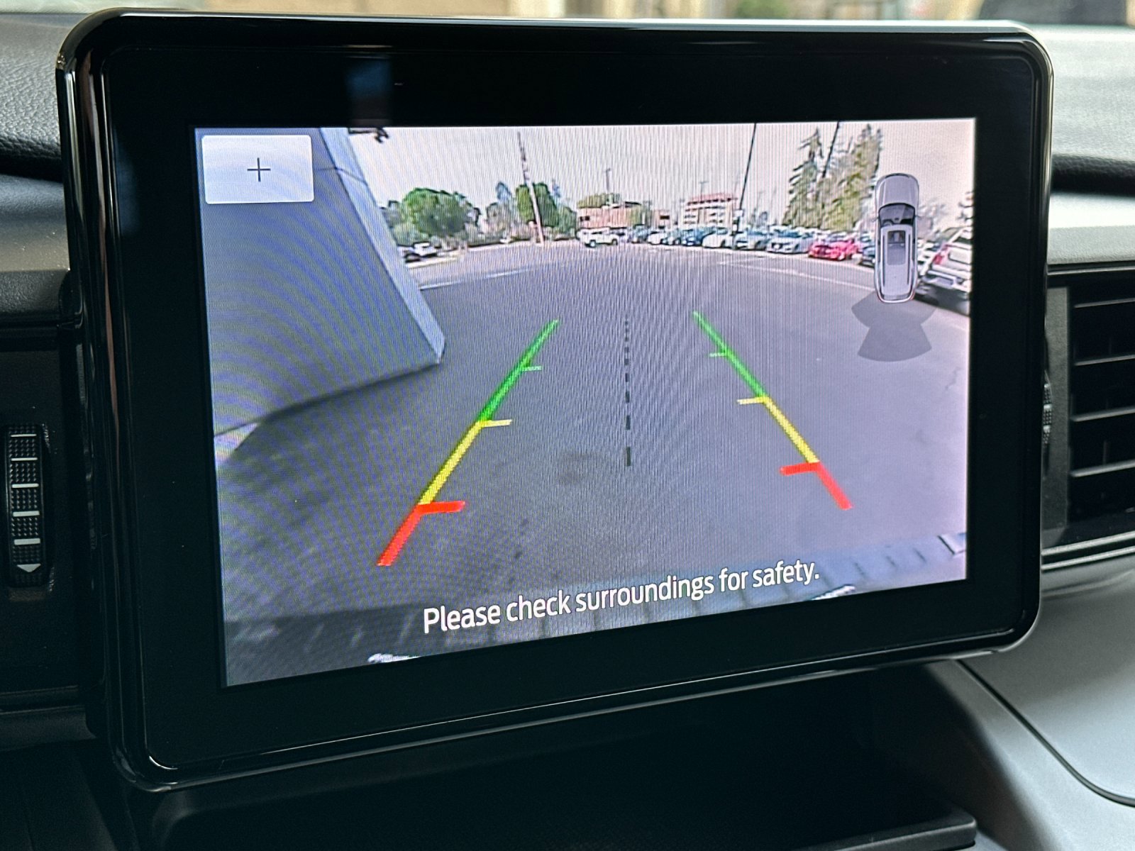 Certified 2022 Ford Explorer XLT image 21