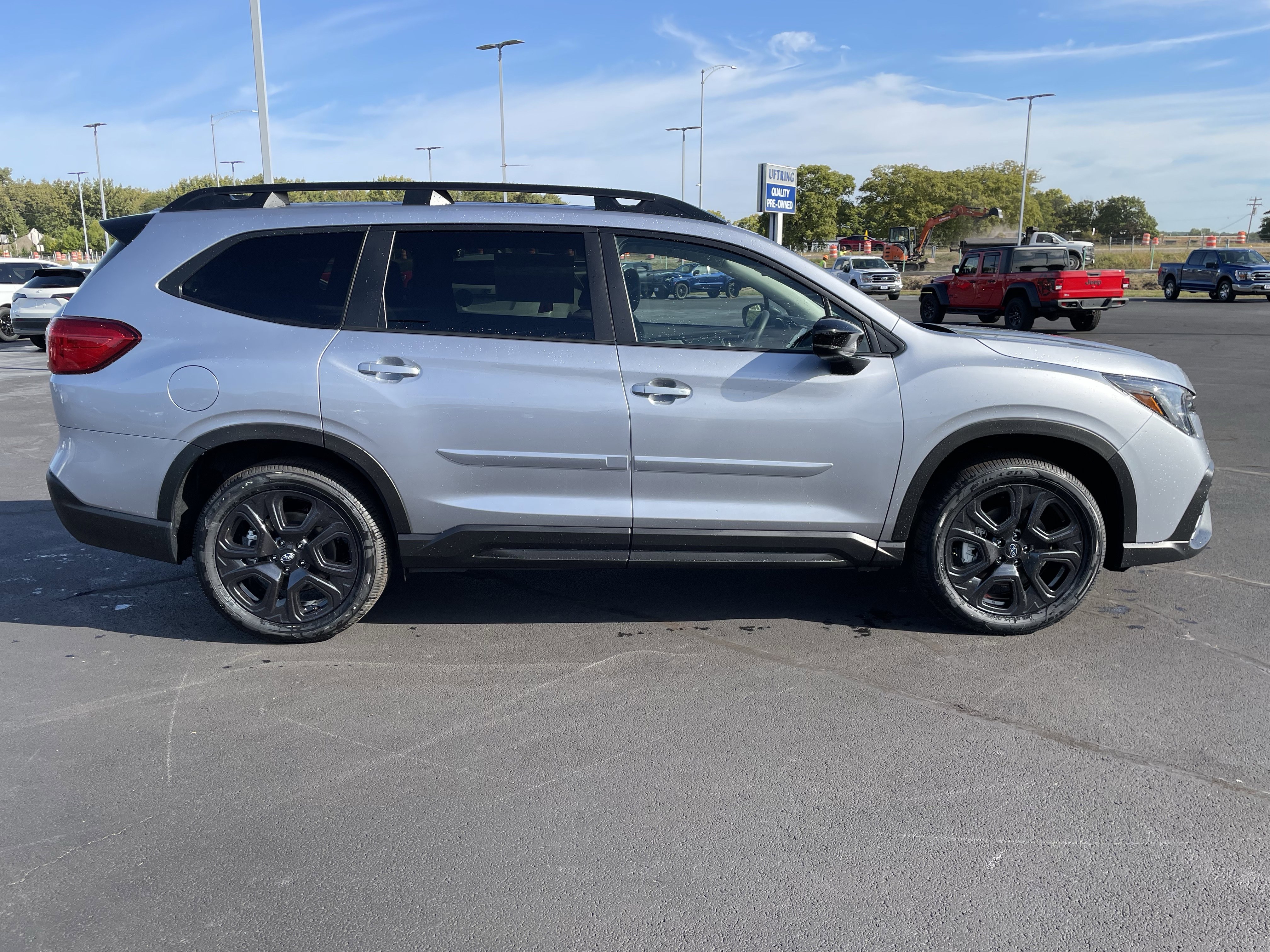 New 2025 Subaru Ascent Onyx Edition image 9