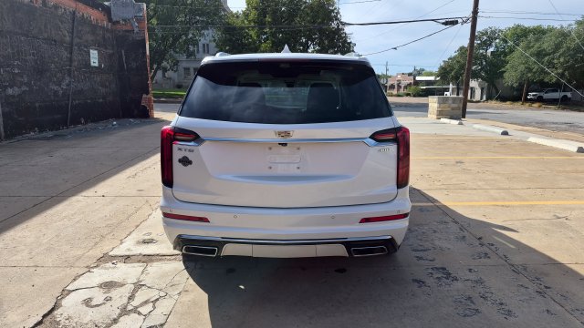 Used 2020 Cadillac XT6 Premium Luxury FWD image 6