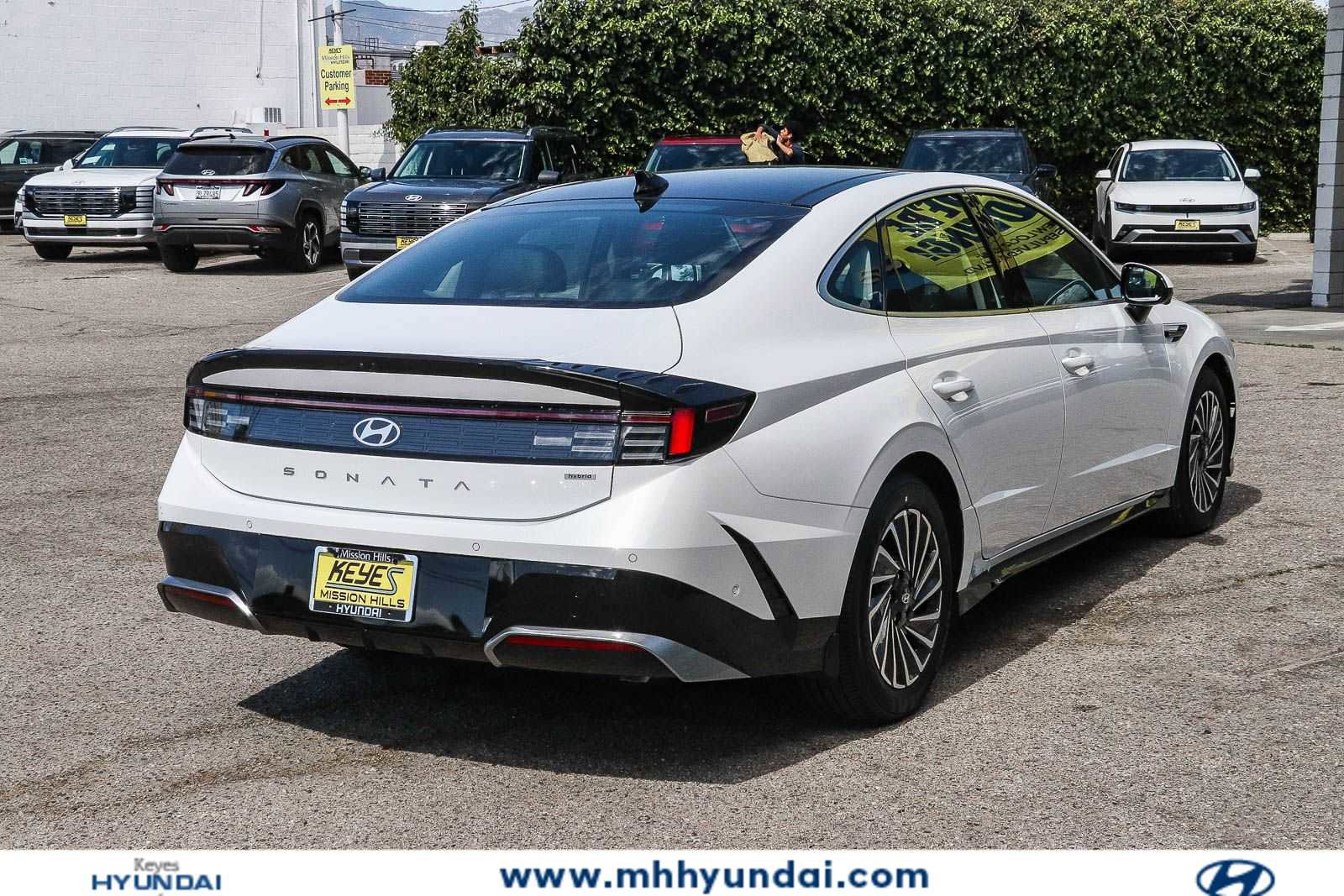 New 2026 Hyundai Sonata Limited FWD image 4