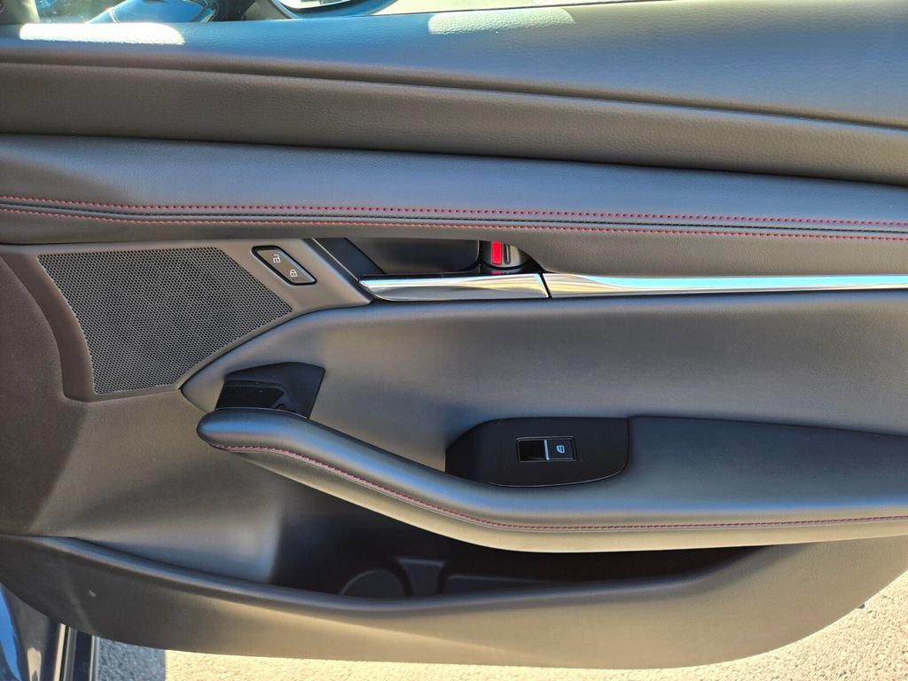 New 2026 MAZDA MAZDA3 Carbon image 22