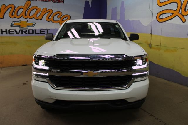 Used 2018 Chevrolet Silverado 1500 W/T w/ WT Convenience Package AWD/4WD image 3