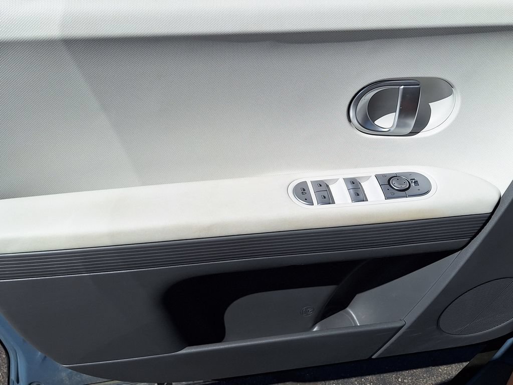 Certified 2024 Hyundai Ioniq 5 SEL AWD/4WD image 9