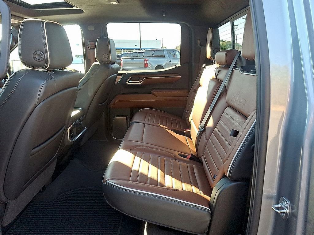 Used 2024 GMC Sierra 1500 Denali Ultimate AWD/4WD image 10