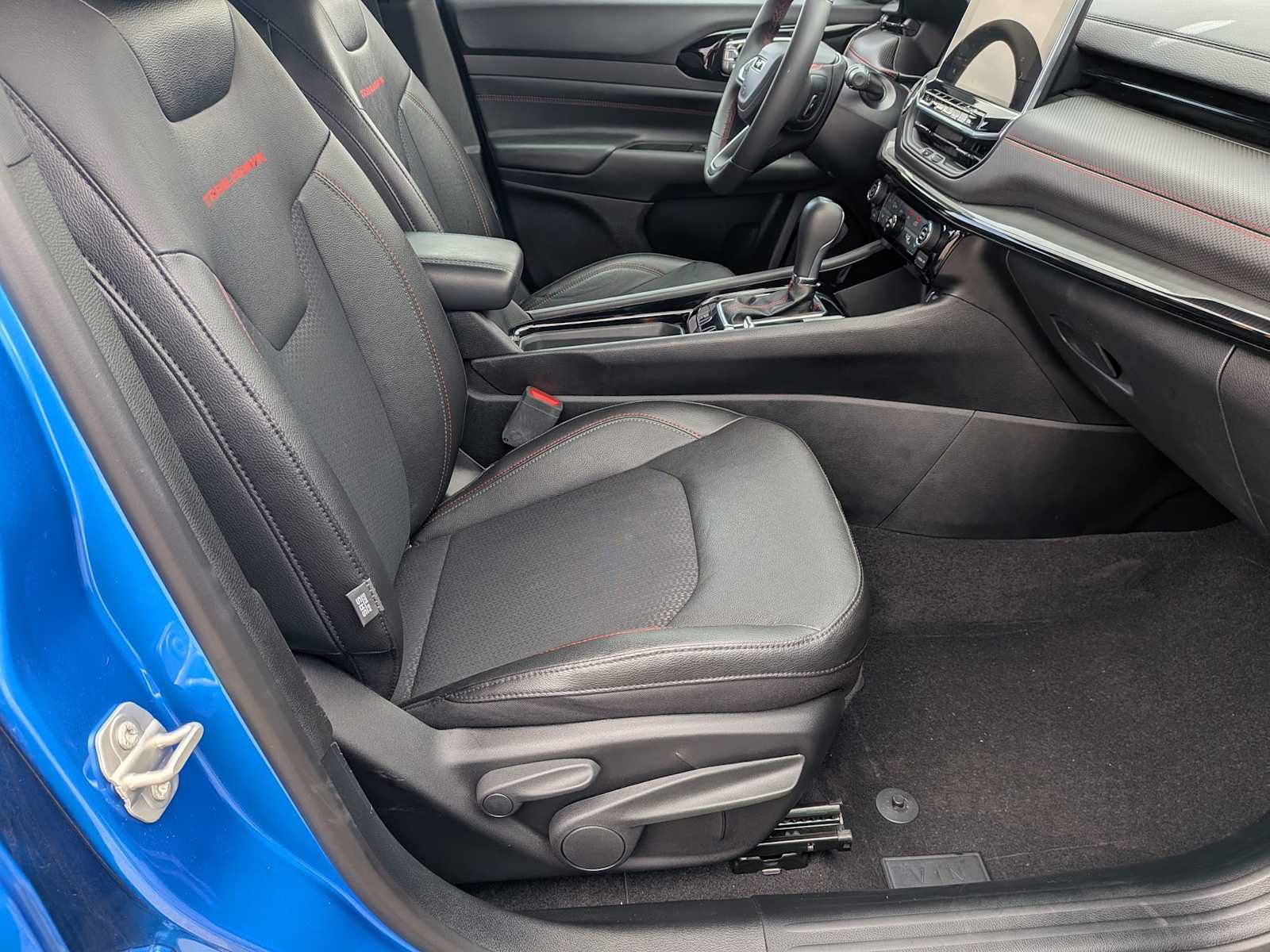 Used 2024 Jeep Compass Trailhawk AWD/4WD image 19