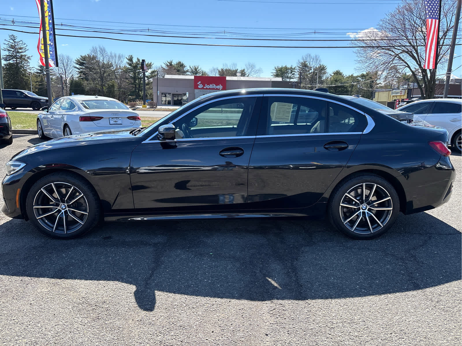 Used 2019 BMW 330i xDrive Sedan w/ Driving Assistance Package image 4