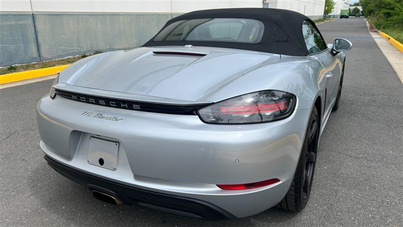 Used 2018 Porsche 718 Boxster RWD image 19