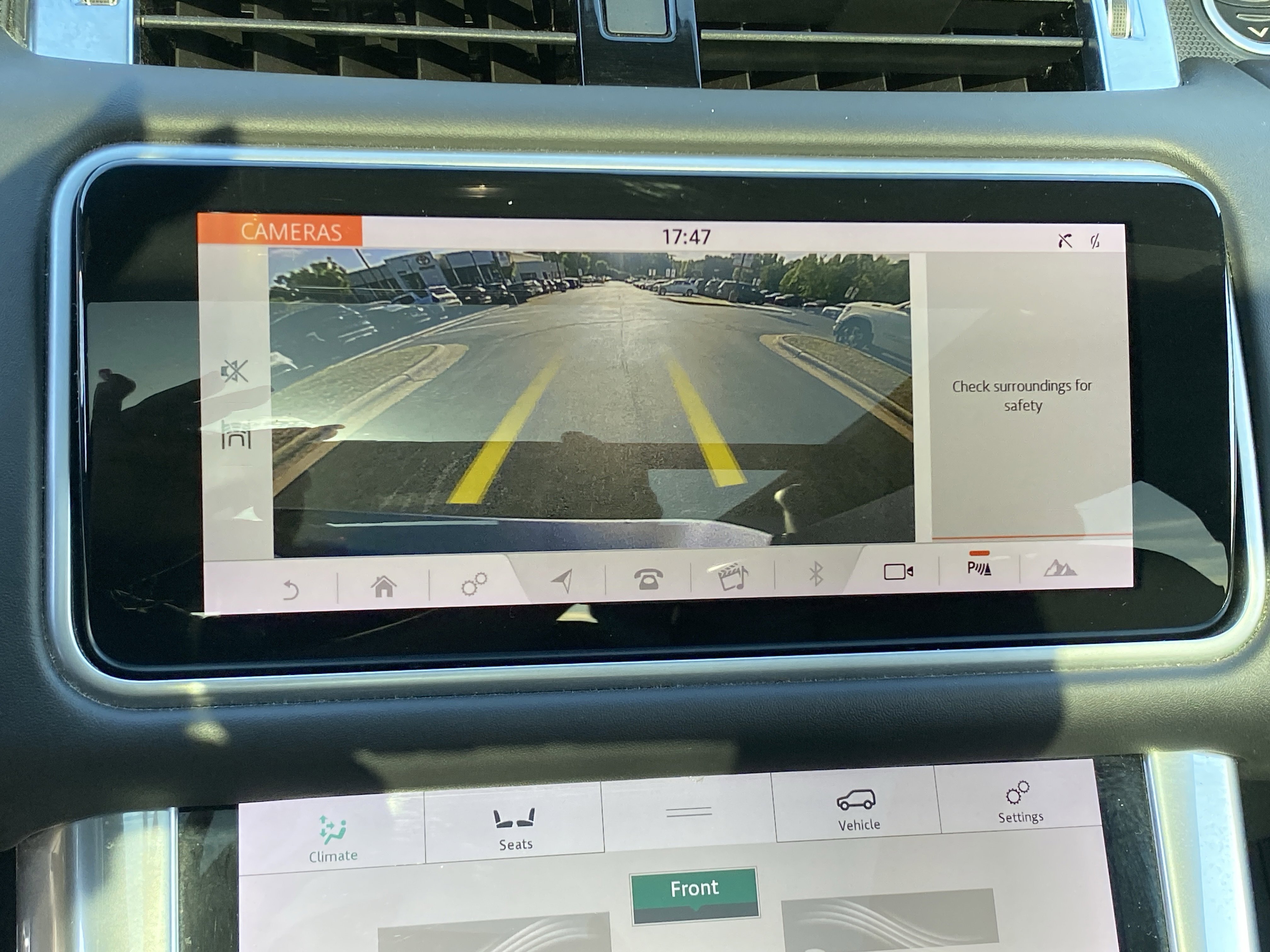 Used 2019 Land Rover Range Rover Sport Supercharged AWD/4WD image 3