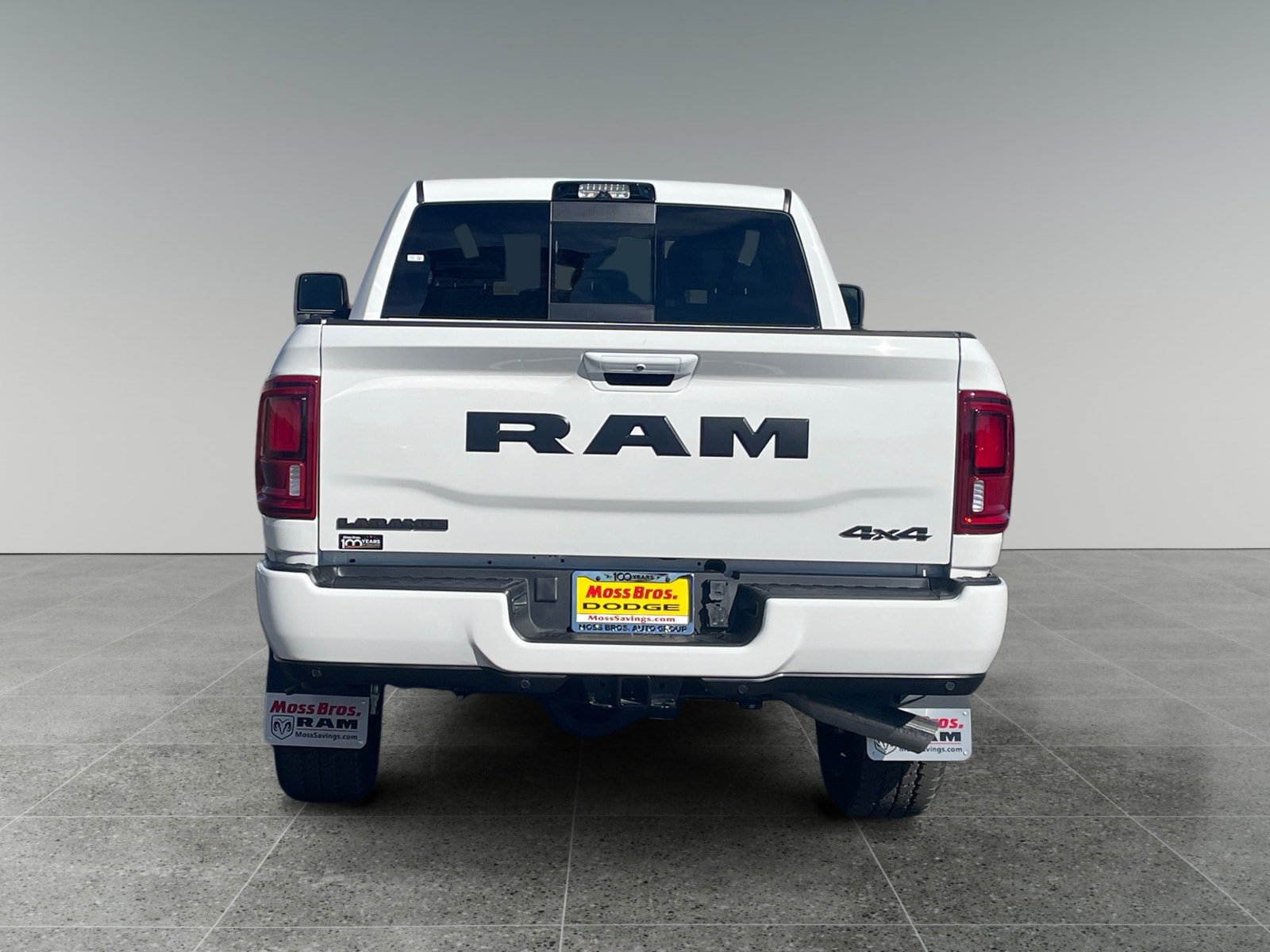 New 2026 RAM 2500 Laramie AWD/4WD image 4