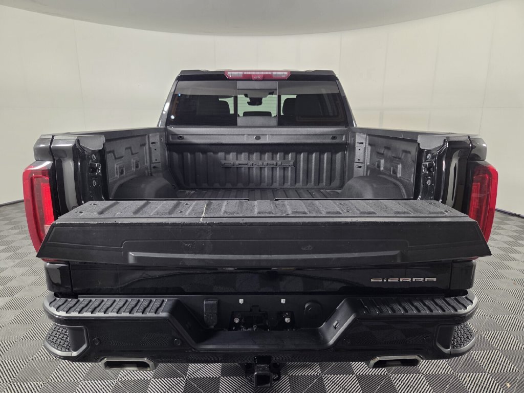 Used 2024 GMC Sierra 1500 Denali w/ Technology Package RWD image 30