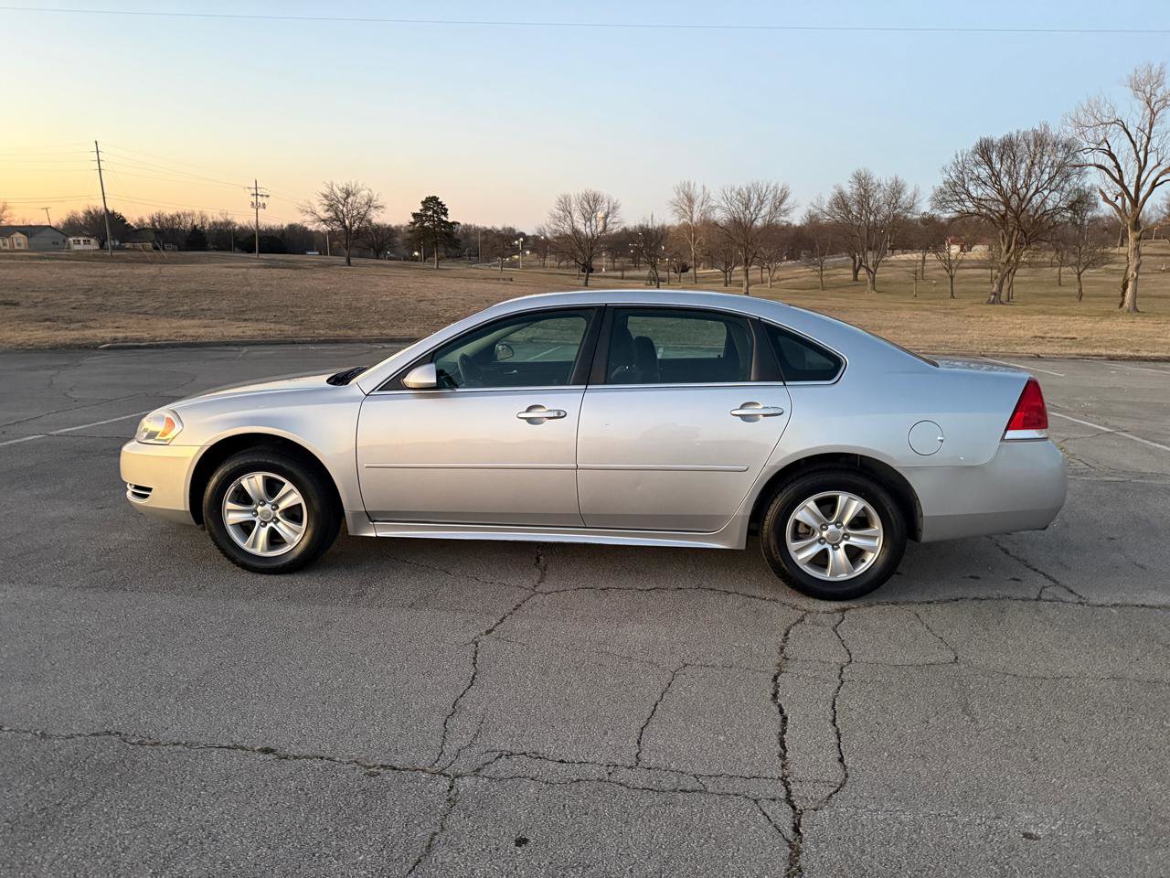 Used 2013 Chevrolet Impala LS FWD image 3