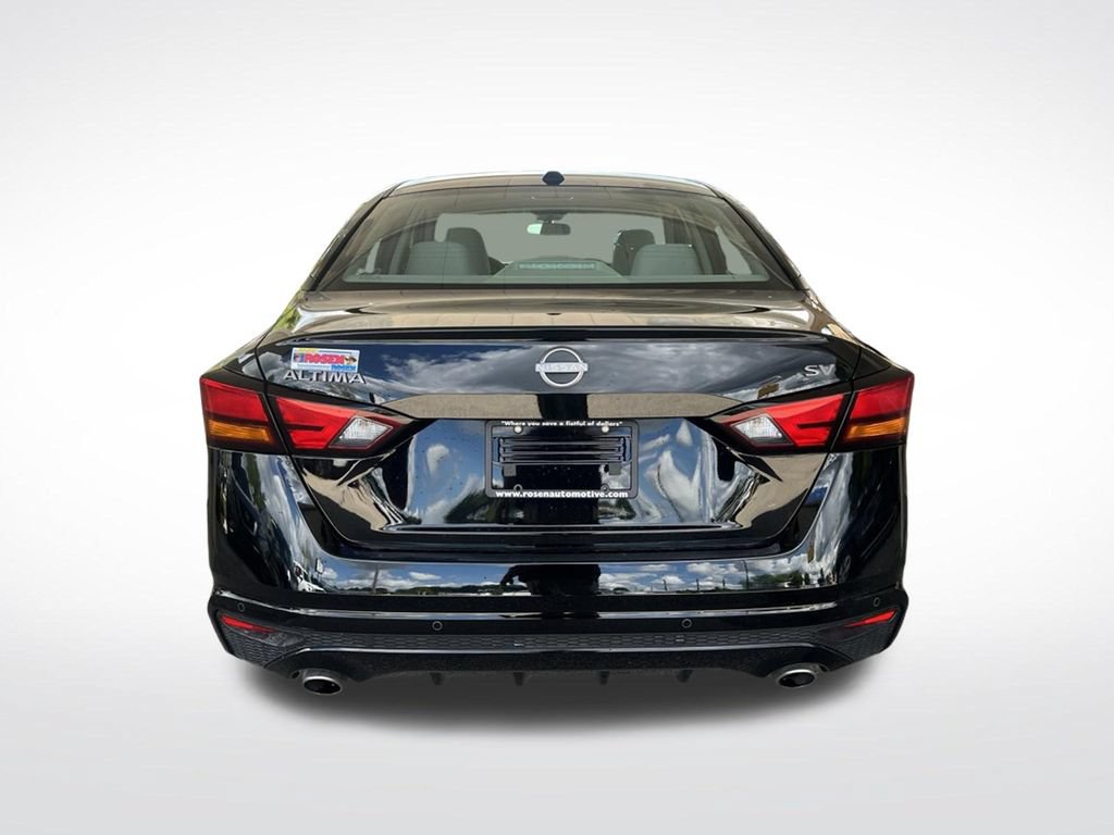 Certified 2024 Nissan Altima 2.5 SV w/ SV Premium Package FWD image 37