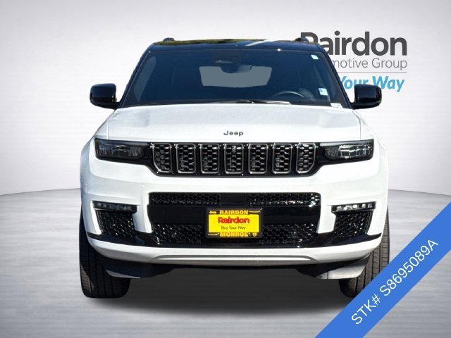 Used 2025 Jeep Grand Cherokee L Summit w/ Obsidian Package AWD/4WD image 3