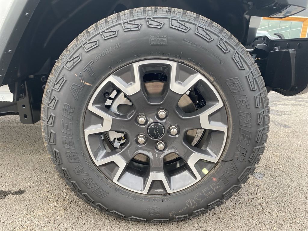 New 2025 Jeep Wrangler Sahara w/ Safety Group image 9