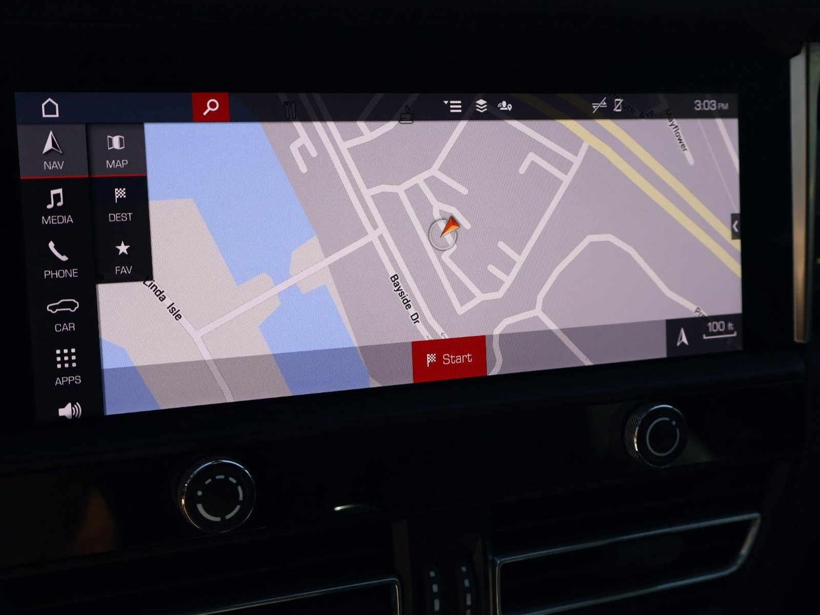 Certified 2024 Porsche Macan AWD/4WD image 15