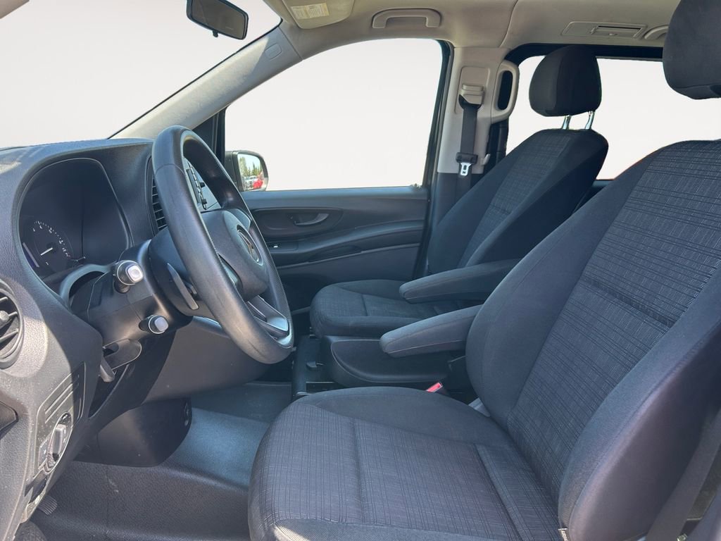 Used 2019 Mercedes-Benz Metris Passenger image 9