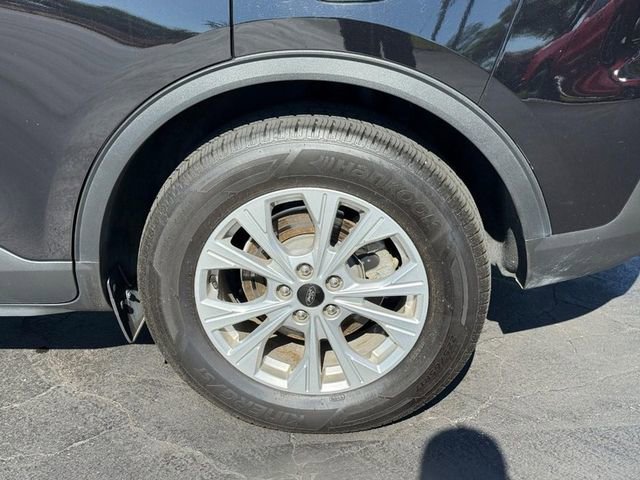 Used 2024 Ford Escape Active w/ Tech Pack #1 AWD/4WD image 4