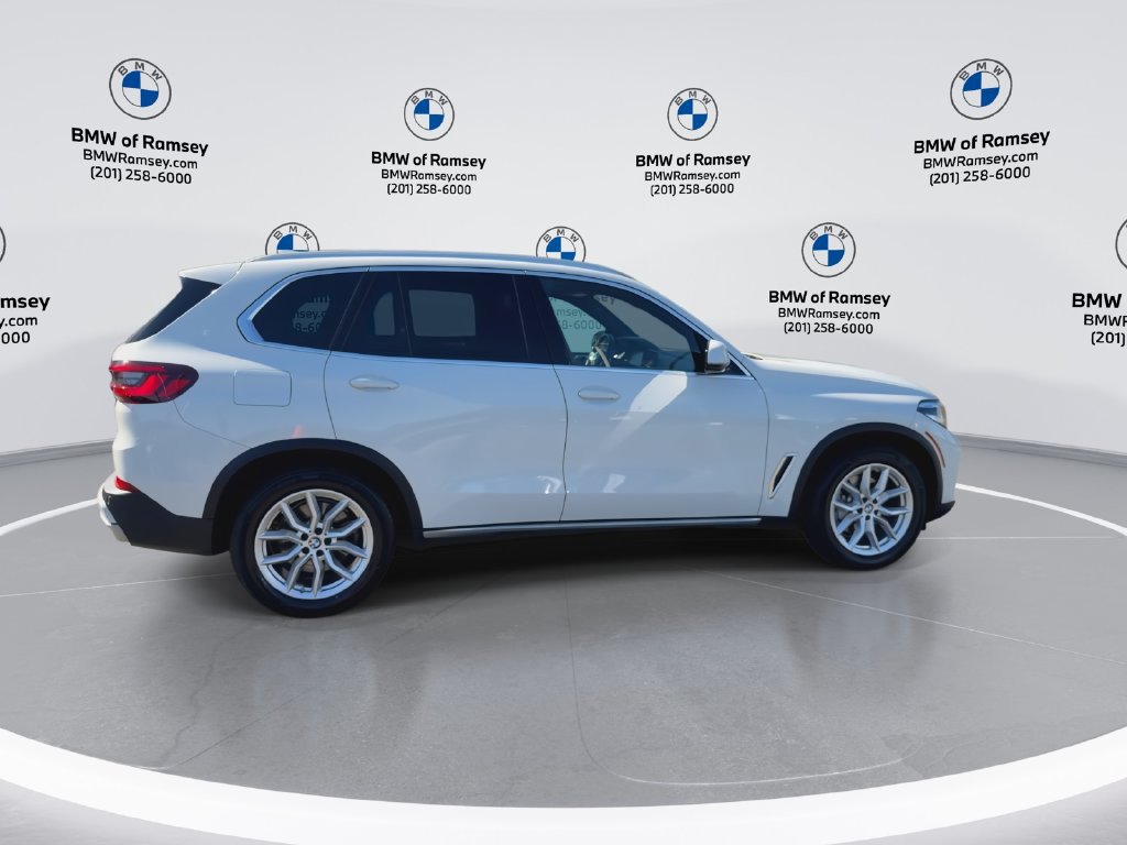 Used 2022 BMW X5 xDrive40i AWD/4WD image 9