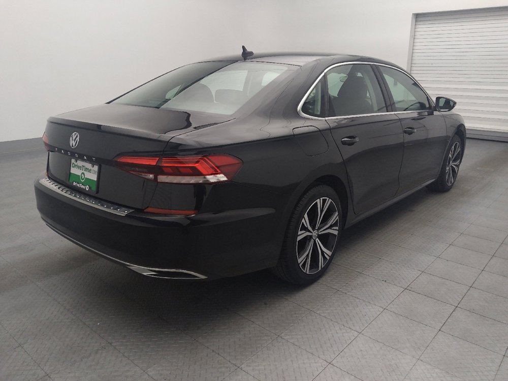 Used 2022 Volkswagen Passat 2.0T SE image 9