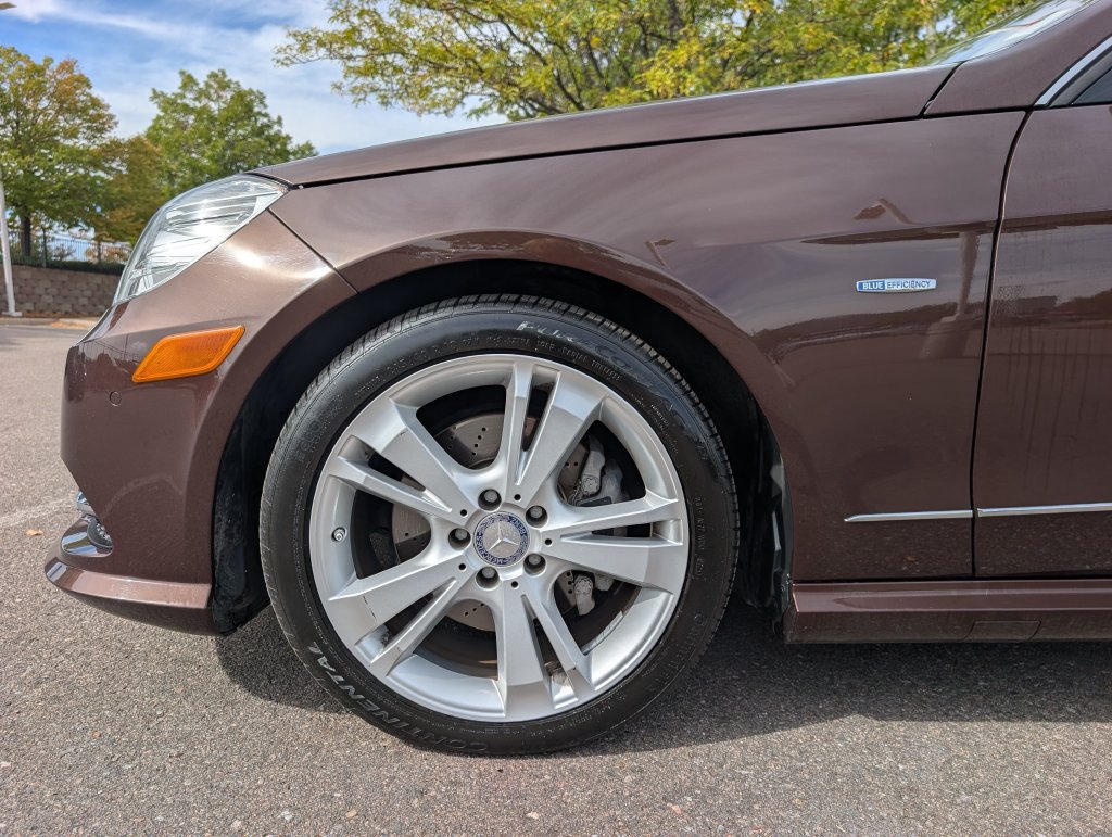 Used 2012 Mercedes-Benz E 350 4MATIC Sedan image 11