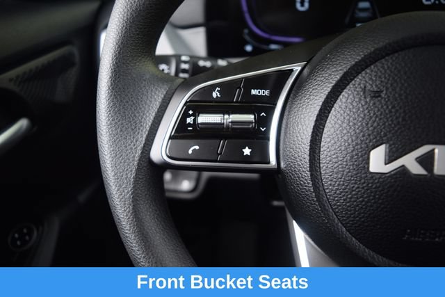 Used 2025 Kia Seltos LX AWD/4WD image 6