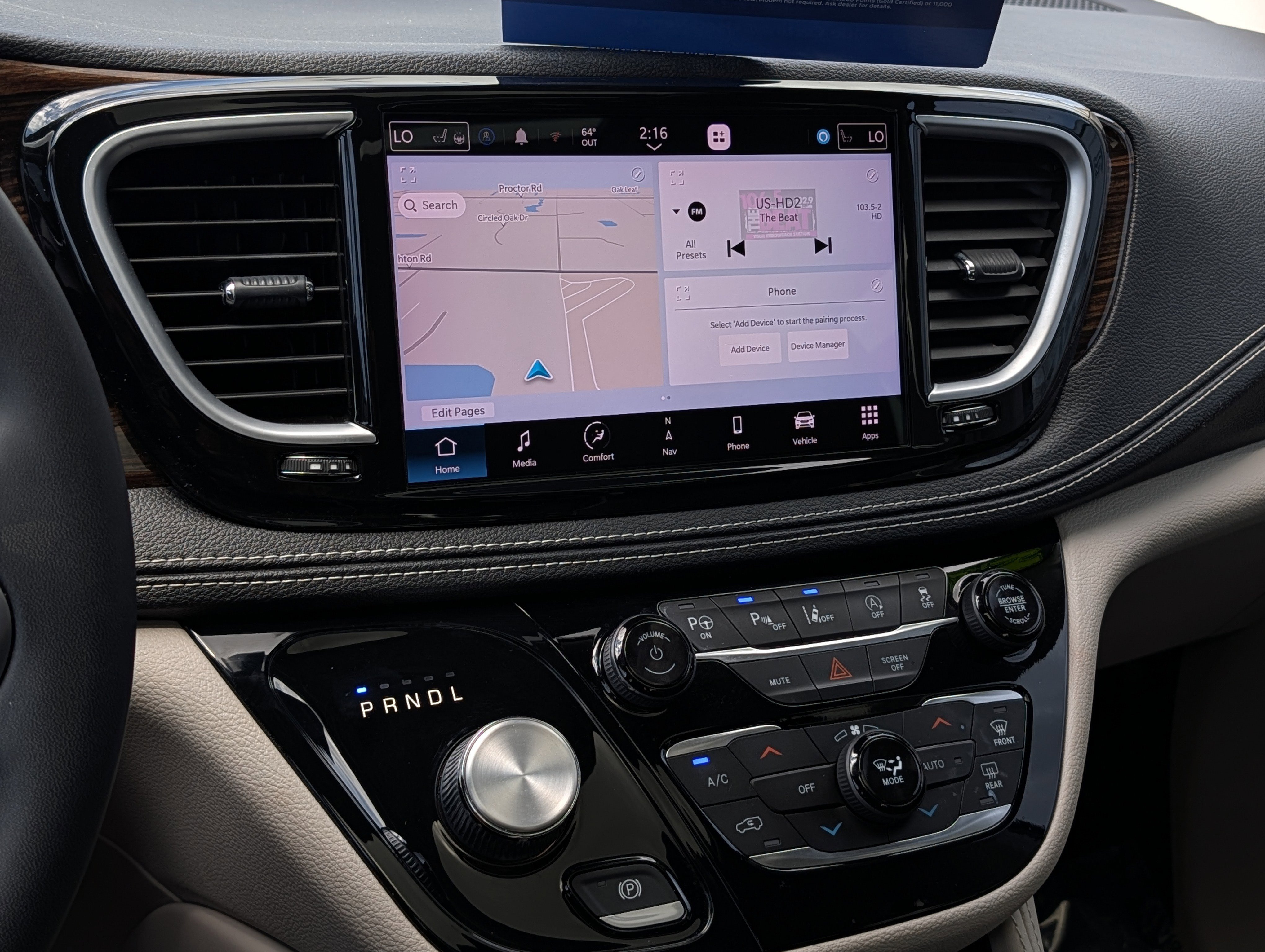 Used 2022 Chrysler Pacifica Limited FWD image 31