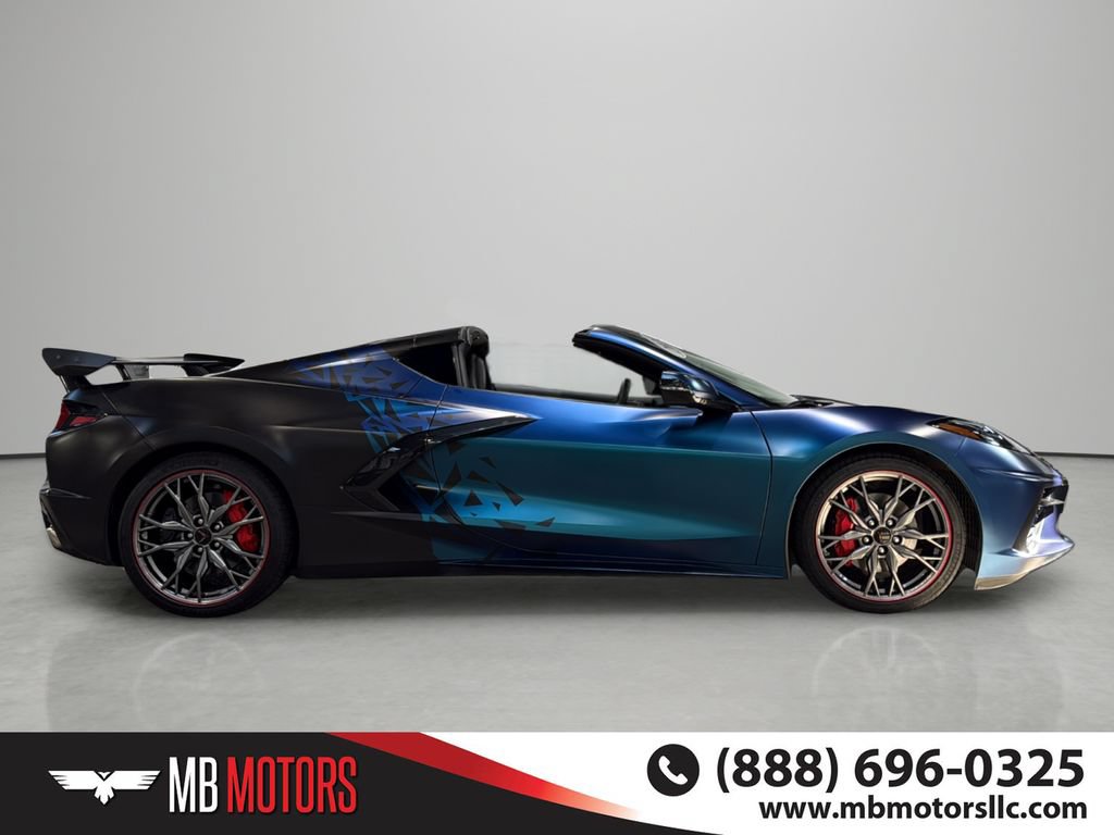 Used 2024 Chevrolet Corvette Stingray Preferred Cpe w/ Battery Protection Package RWD image 5