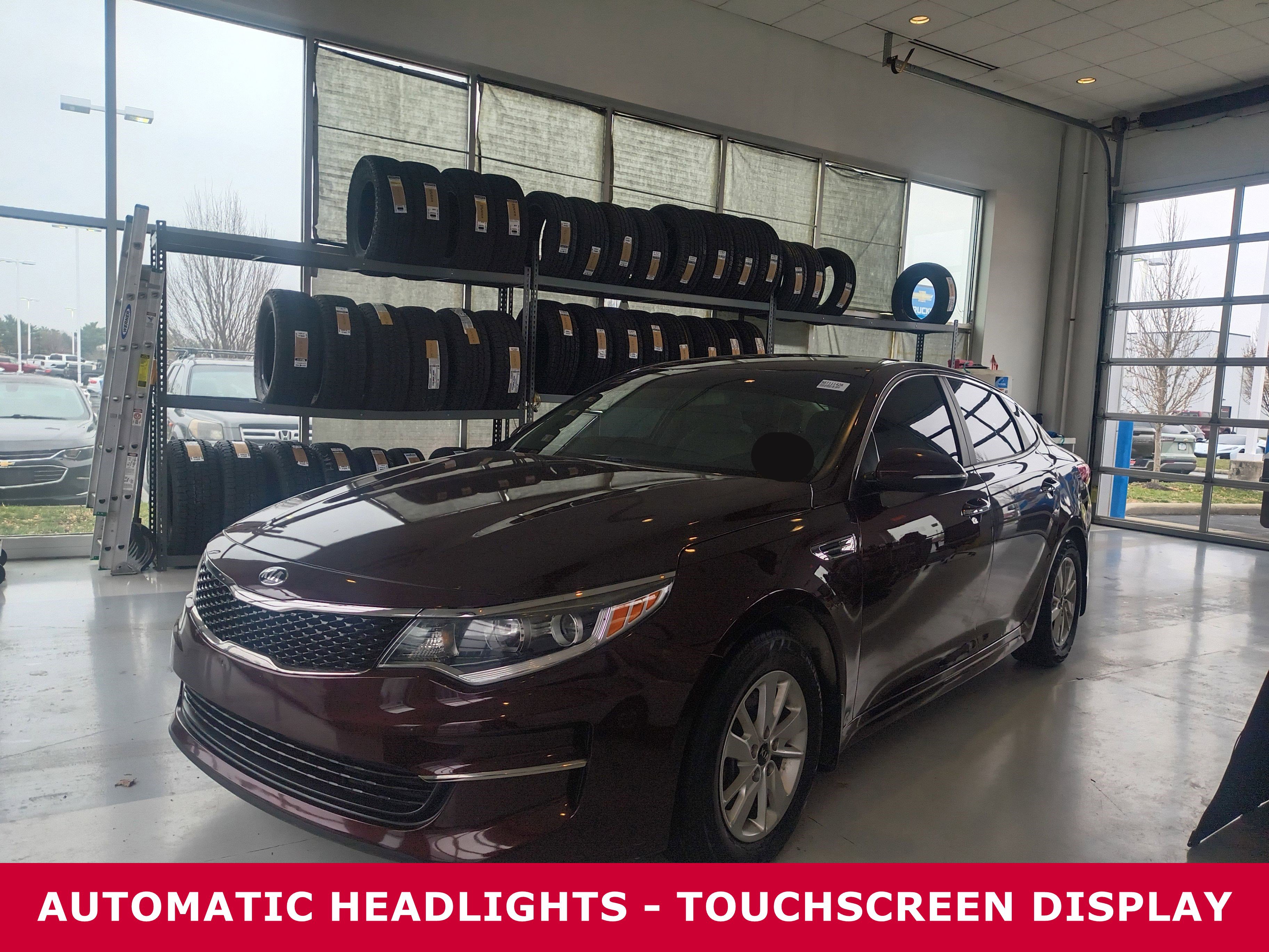 Used 2016 Kia Optima LX image 2