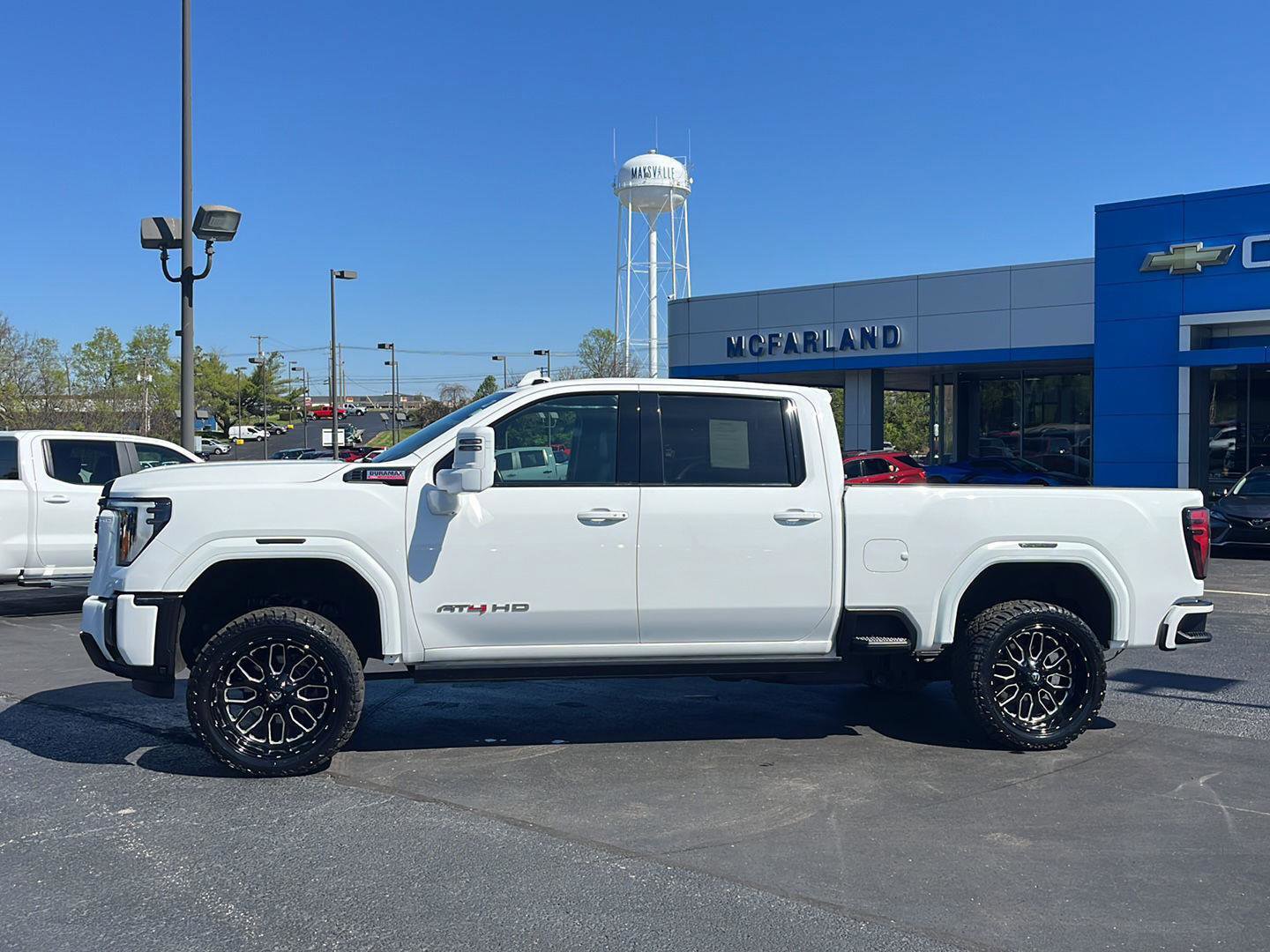 Used 2024 GMC Sierra 2500 AT4 w/ AT4 Premium Plus Package image 2