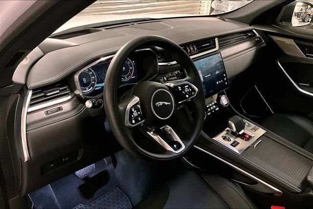 Certified 2025 Jaguar F-PACE R-Dynamic S AWD/4WD image 24